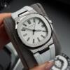Реплика часов Patek Philippe Nautilus 5711/1A-011, на белом ремешке — фото товара LuxuryWatch