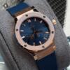 Реплика часов Hublot Classic Fusion 581.OX.7180.RX, на синем каучуке — фото товара LuxuryWatch