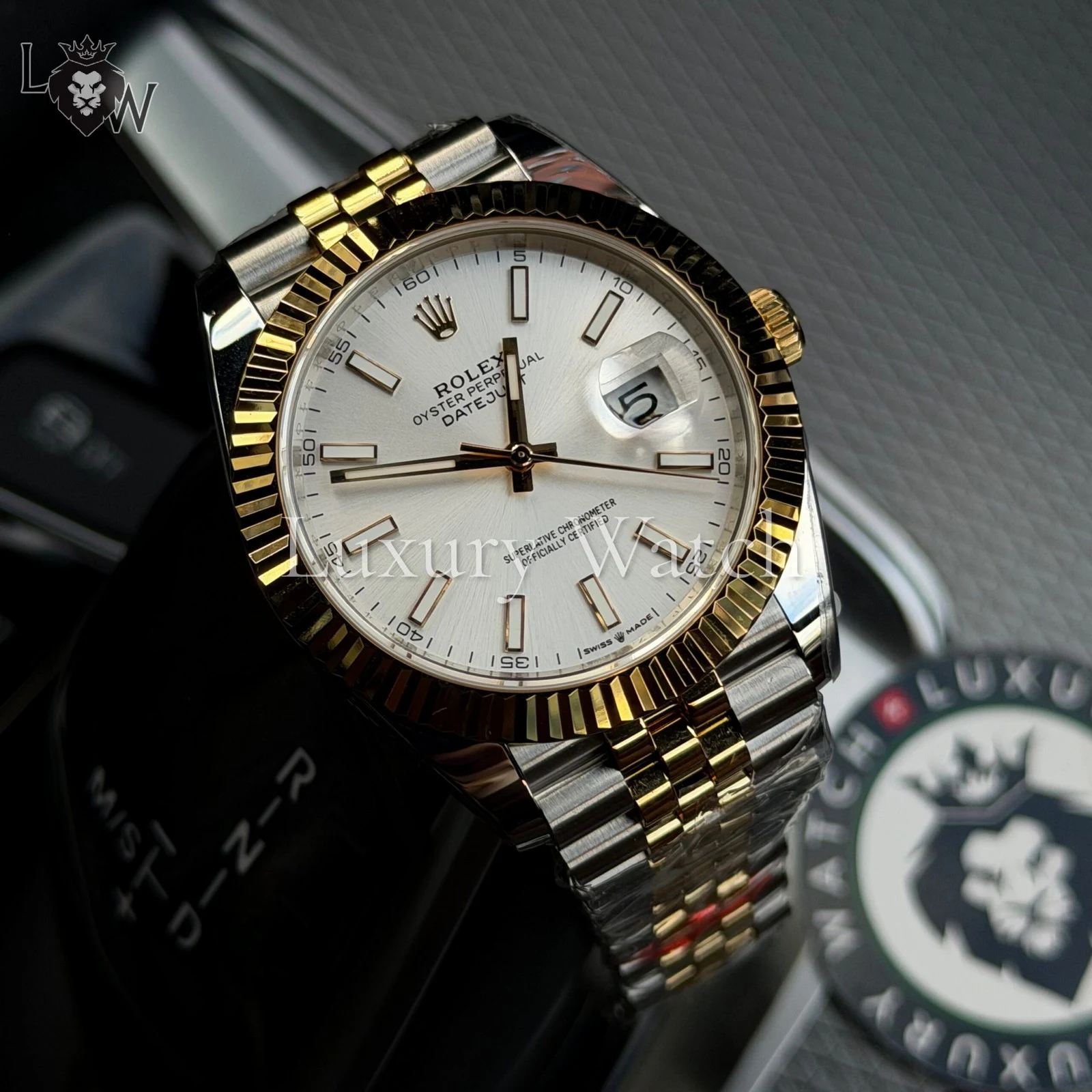 Изображение к статье: Rolex Datejust: Классические Часы для Повседневной Жизни