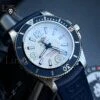 Реплика часов Breitling Superocean A17366D81A1S1 — фото товара LuxuryWatch