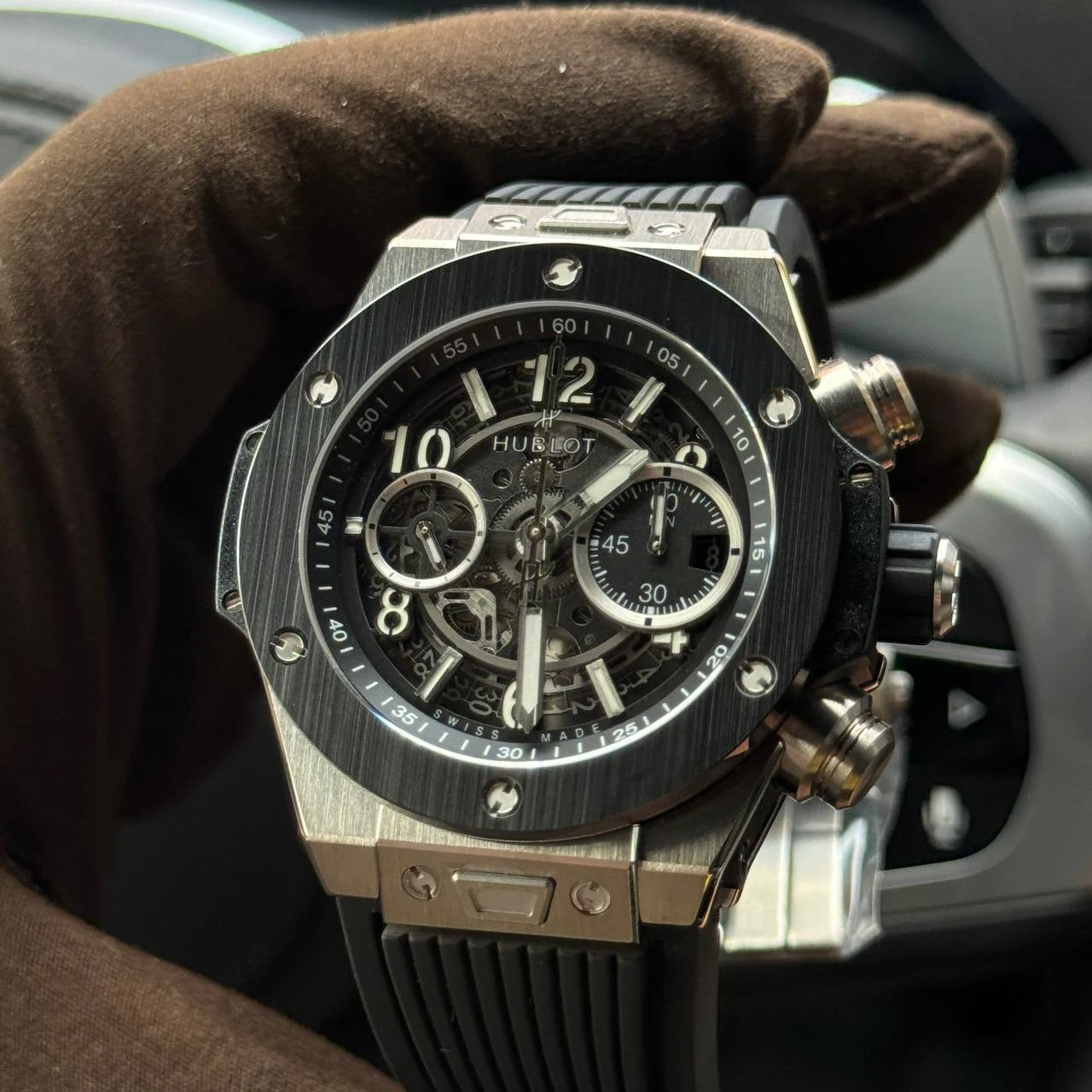 Изображение к статье: Hublot: Искусство Китайских Часовщиков в Создании Эксклюзивных Клонов