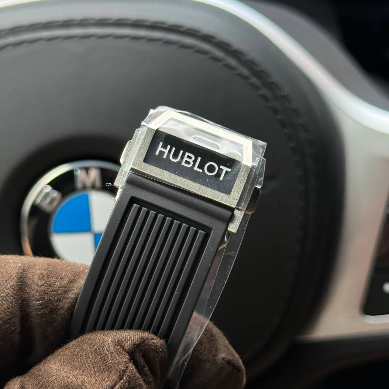 Изображение к статье: Hublot: Искусство Китайских Часовщиков в Создании Эксклюзивных Клонов