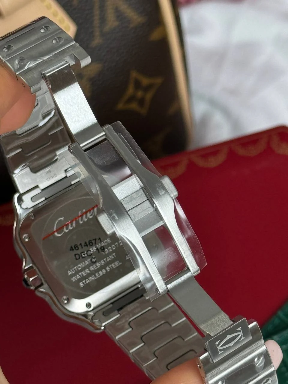Cartier: Искусство и клонирование в мире швейцарской роскоши. Изображение к статье: Cartier: Искусство и клонирование в мире швейцарской роскоши.