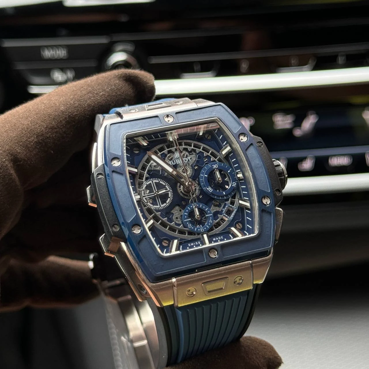 Изображение к статье: Hublot: Искусство Китайских Часовщиков в Создании Эксклюзивных Клонов