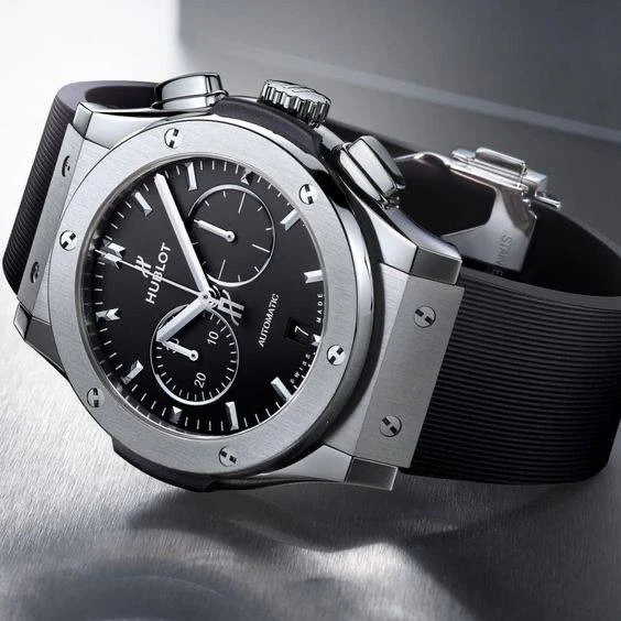 Изображение к статье: Hublot Classic Fusion: Часы для Современного Стиля