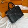 Копия сумки Louis Vuitton Porte-Documents Voyage PM M46457 — фото товара LuxuryWatch