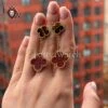 Копия ювелирного изделия Серьги Van Cleef Magic Alhambra VCARN5JR00, 2 мотива — фото товара LuxuryWatch
