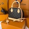 Копия сумки Louis Vuitton Alma BB M46990 — фото товара LuxuryWatch
