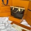 Копия сумки Louis Vuitton Neverfull MM M46987 — фото товара LuxuryWatch