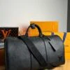 Копия сумки Дорожная сумка Louis Vuitton Keepall Bandoulière 50 M33400 — фото товара LuxuryWatch