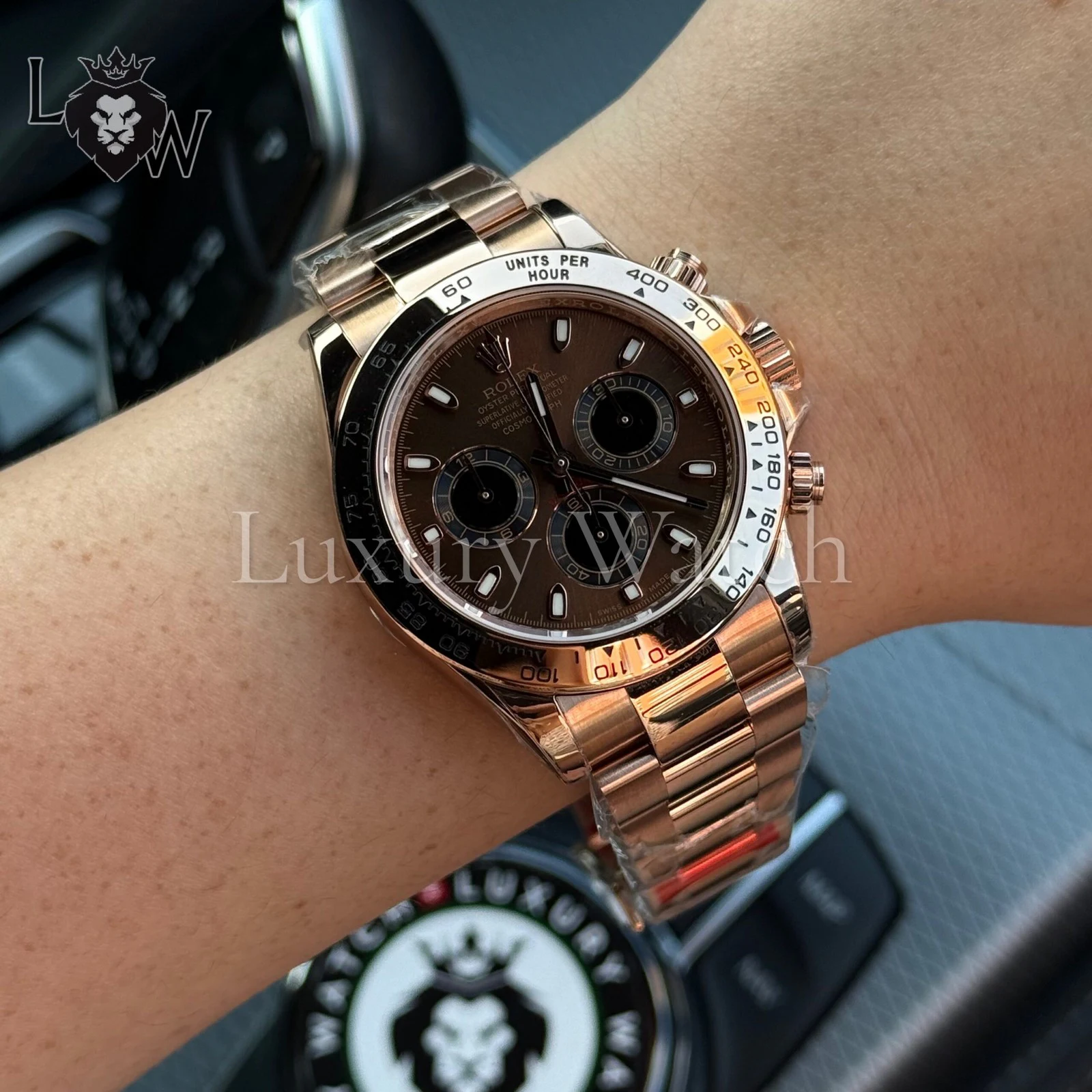 Omega Speedmaster vs Rolex Daytona Изображение к статье: Omega Speedmaster vs Rolex Daytona