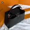 Копия сумки Louis Vuitton Capucines GM Souple M24607 — фото товара LuxuryWatch