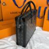 Копия сумки Louis Vuitton Monogram Eclipse Soft Trunk Briefcase M44952 — фото товара LuxuryWatch