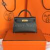 Копия сумки женская Hermès Kelly Mini 20 Epsom Black Gold Hardware — фото товара LuxuryWatch
