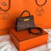Копия сумки женская Hermès Kelly Mini 20 Rouge H Veau Madame Gold Hardware — фото товара LuxuryWatch