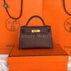 Копия сумки женская Hermès Kelly Mini 20 Rouge H Veau Madame Gold Hardware — фото товара LuxuryWatch