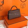 Копия сумки женская Hermès Kelly Mini 20 Rouge H Veau Madame Gold Hardware — фото товара LuxuryWatch
