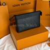 Копия сумки Louis Vuitton Pochette Voyage Souple M26741 — фото товара LuxuryWatch