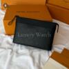 Копия сумки Louis Vuitton Pochette Voyage Souple M26741 — фото товара LuxuryWatch