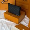Копия сумки Louis Vuitton Pochette Voyage Souple M82543 — фото товара LuxuryWatch