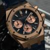 Реплика часов Audemars Piguet Royal Oak Chronograph 26239OR.OO.D315CR.01, синий циферблат с розово-золотистыми регистрами на синей коже — фото товара LuxuryWatch