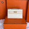 Копия сумки женская Hermès Kelly Pochette Swift Clutch Craie — фото товара LuxuryWatch