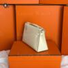 Копия сумки женская Hermès Kelly Pochette Swift Clutch Craie — фото товара LuxuryWatch